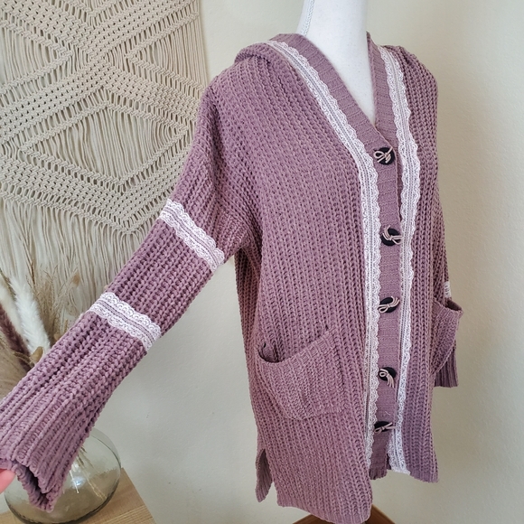 POL CABLE KNIT LACE DETAIL BOW BUTTON CARDIGAN! Size Small. - Picture 6 of 12